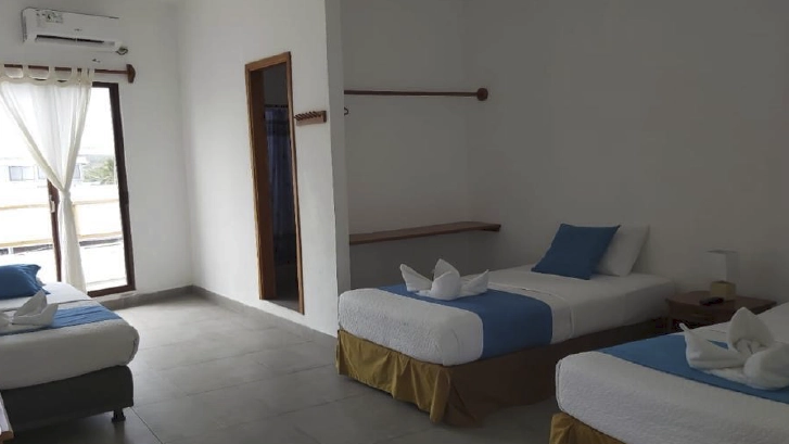 cuenta con: aire acondicionado, agua caliente y wifi
Triple twin