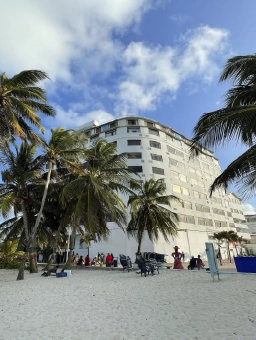 on-vacation-colombia-destino-san-andres-hotel-tone