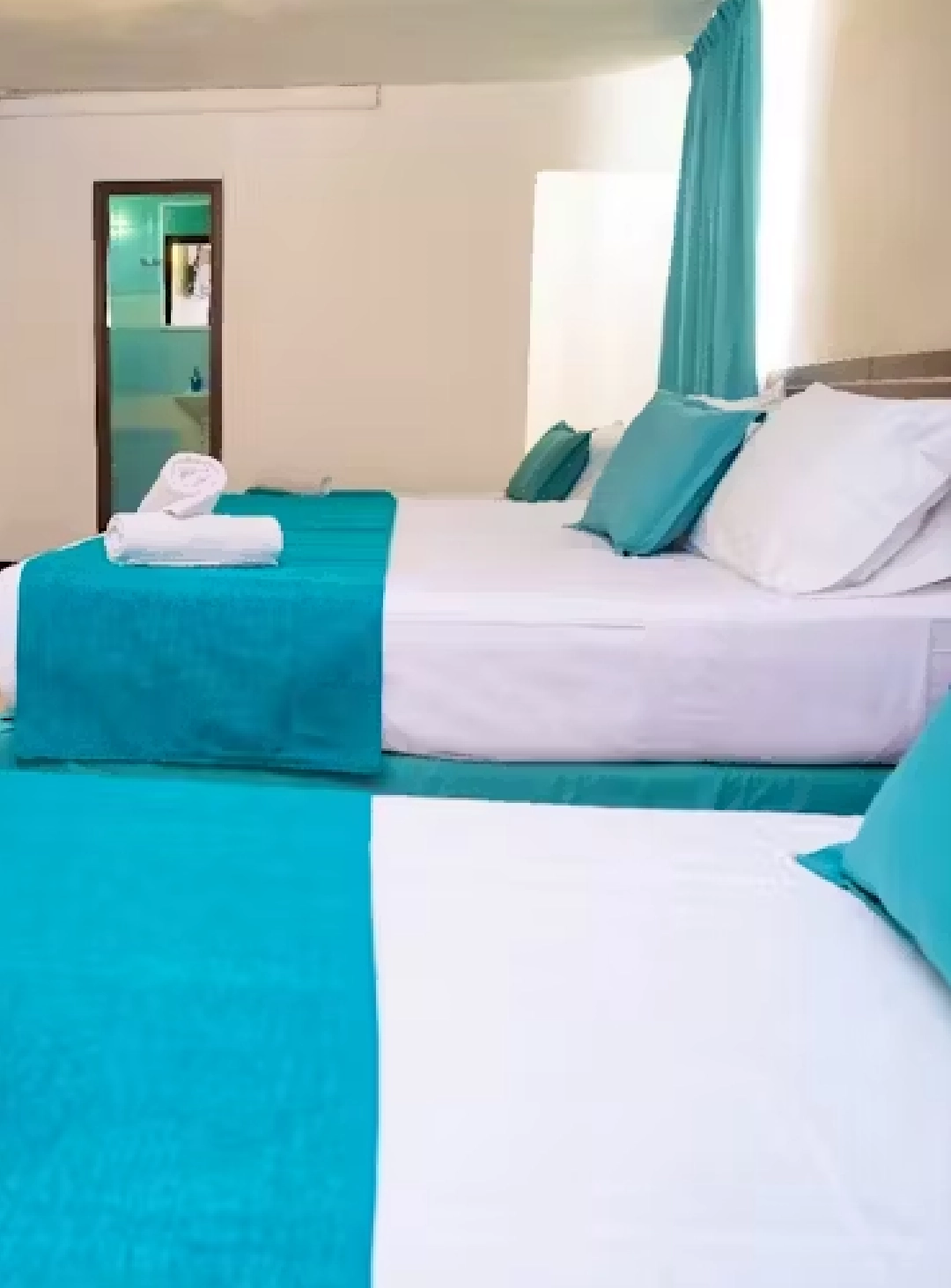 2 camas sencillas. capacidad: 2 personas
Estándar twin