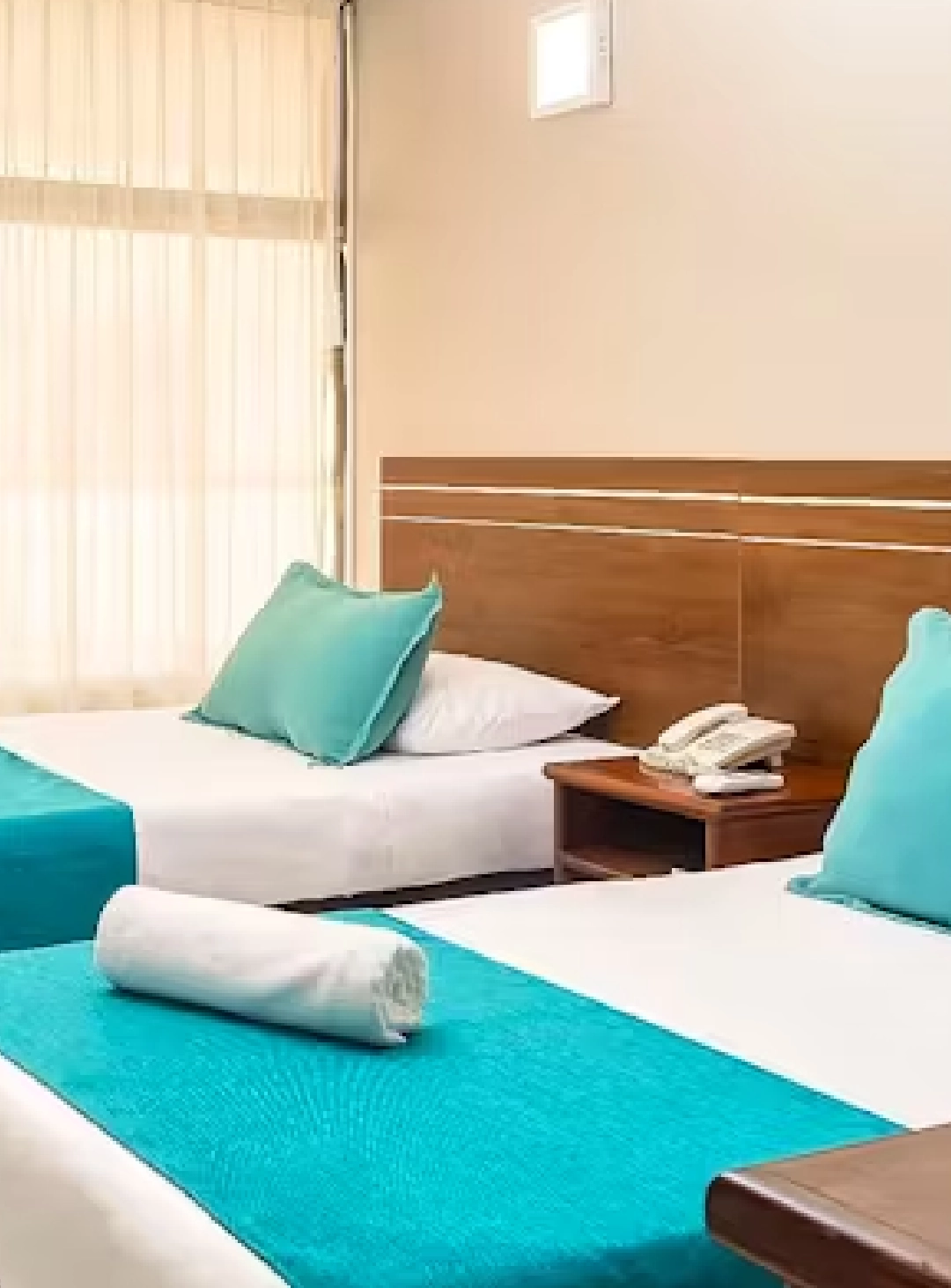 2 camas sencillas. capacidad: 2 personas
Estándar twin