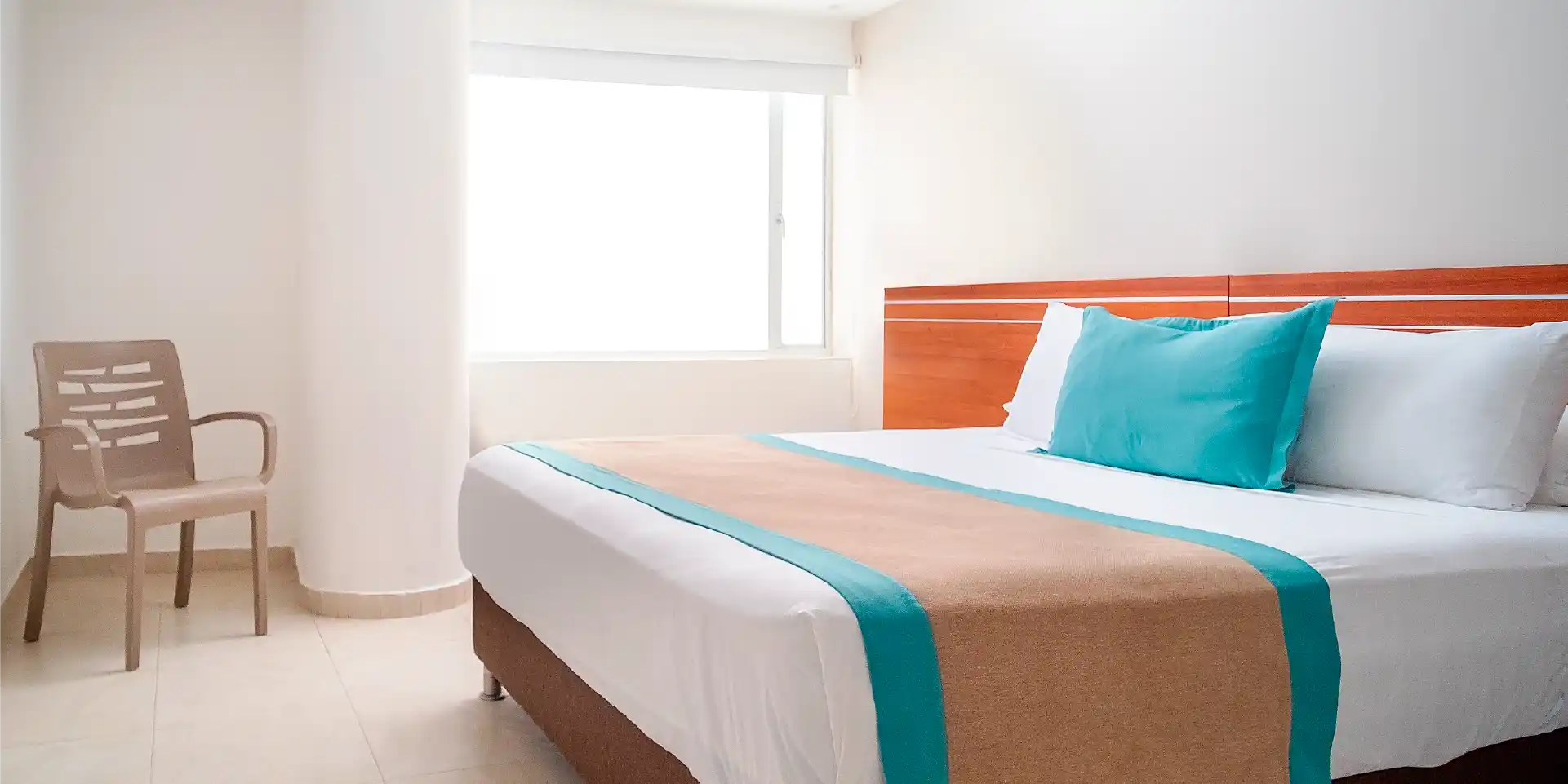 on-vacation-colombia-destino-san andres-hotel-portobelo-boulevard-habitacion-doble copy 2_11zon