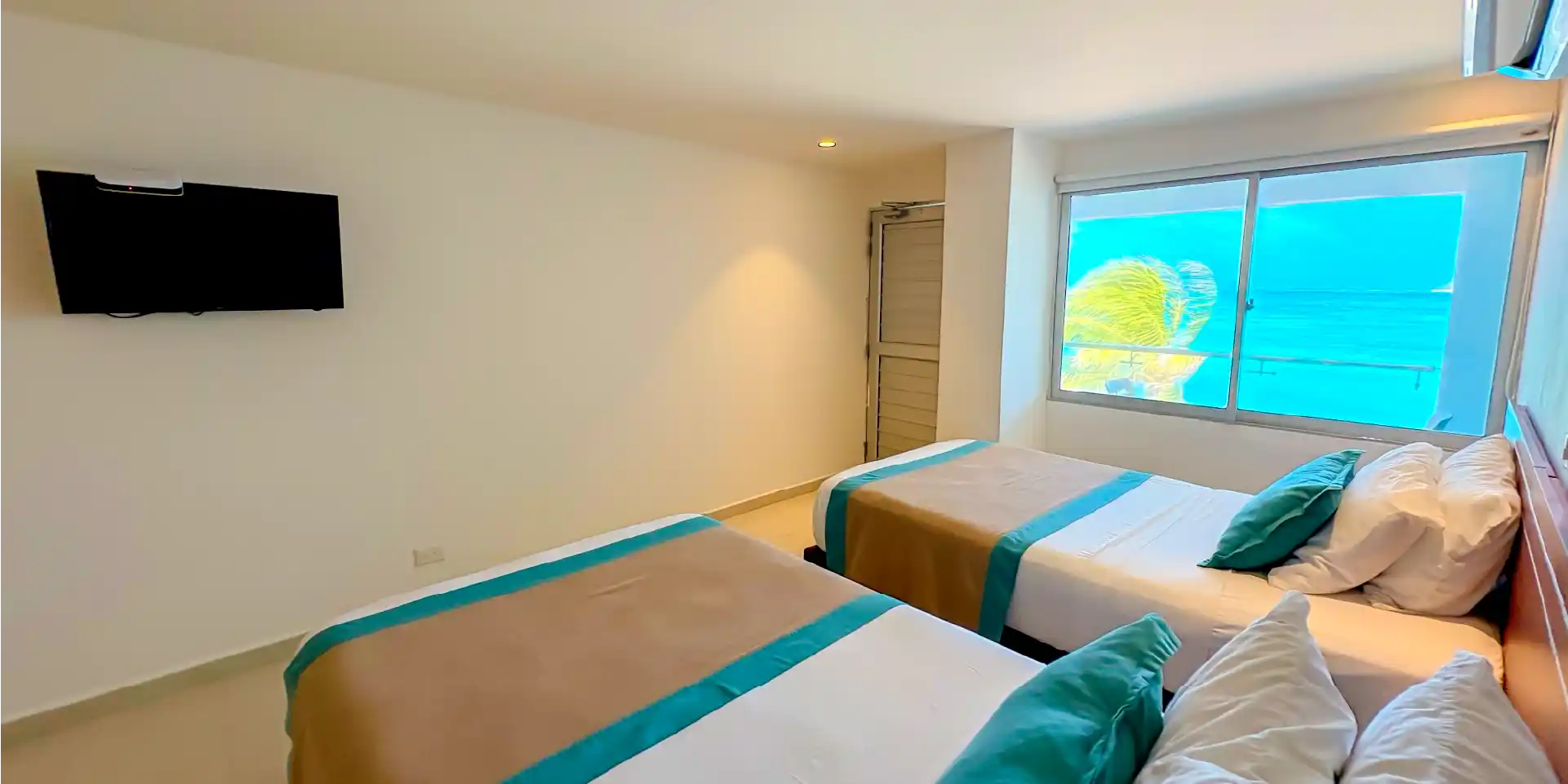 on-vacation-colombia-destino-san andres-hotel-portobelo-boulevard-habitacion-quintuple 99_11zon